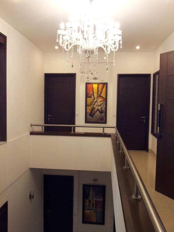 Indiyaah Inn Ґурґаон Номер фото
