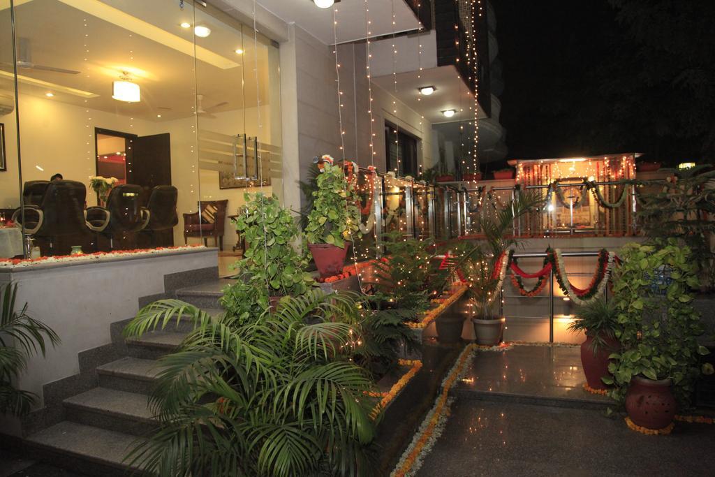 Indiyaah Inn Ґурґаон Номер фото