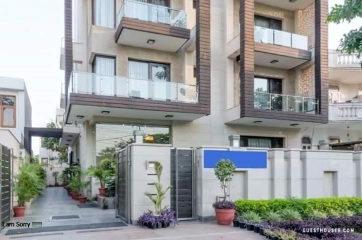 Indiyaah Inn Ґурґаон Екстер'єр фото